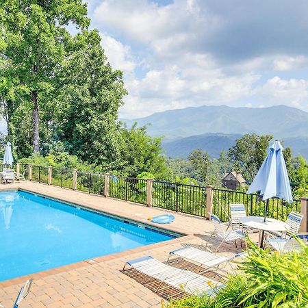 Villa Pet-Friendly Gatlinburg Retreat With Hot Tub! Exterior foto