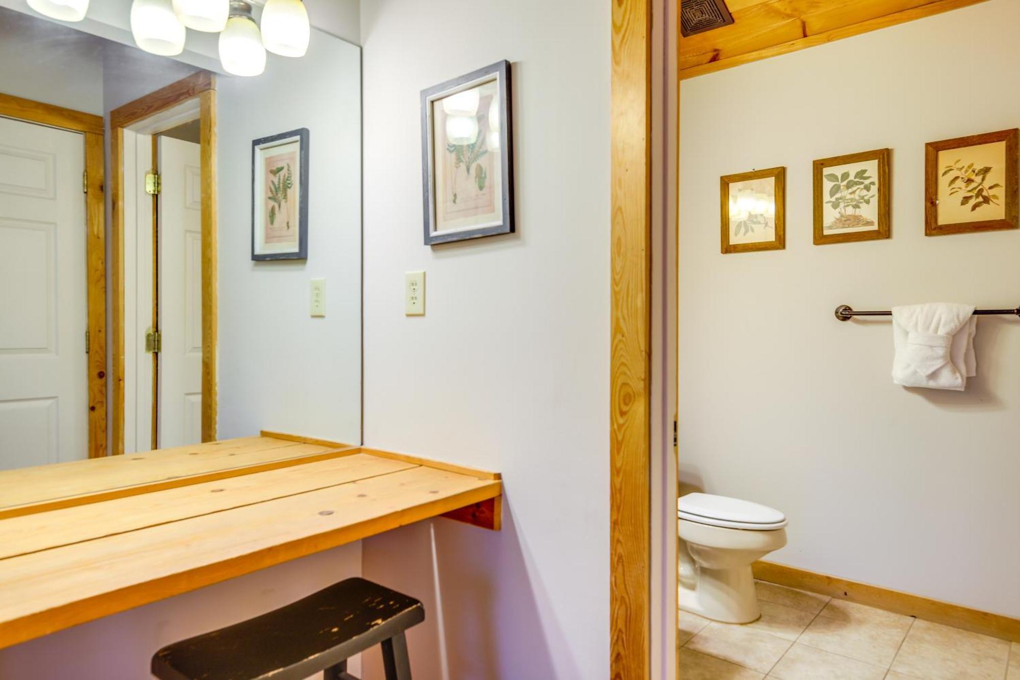 Villa Pet-Friendly Gatlinburg Retreat With Hot Tub! Exterior foto