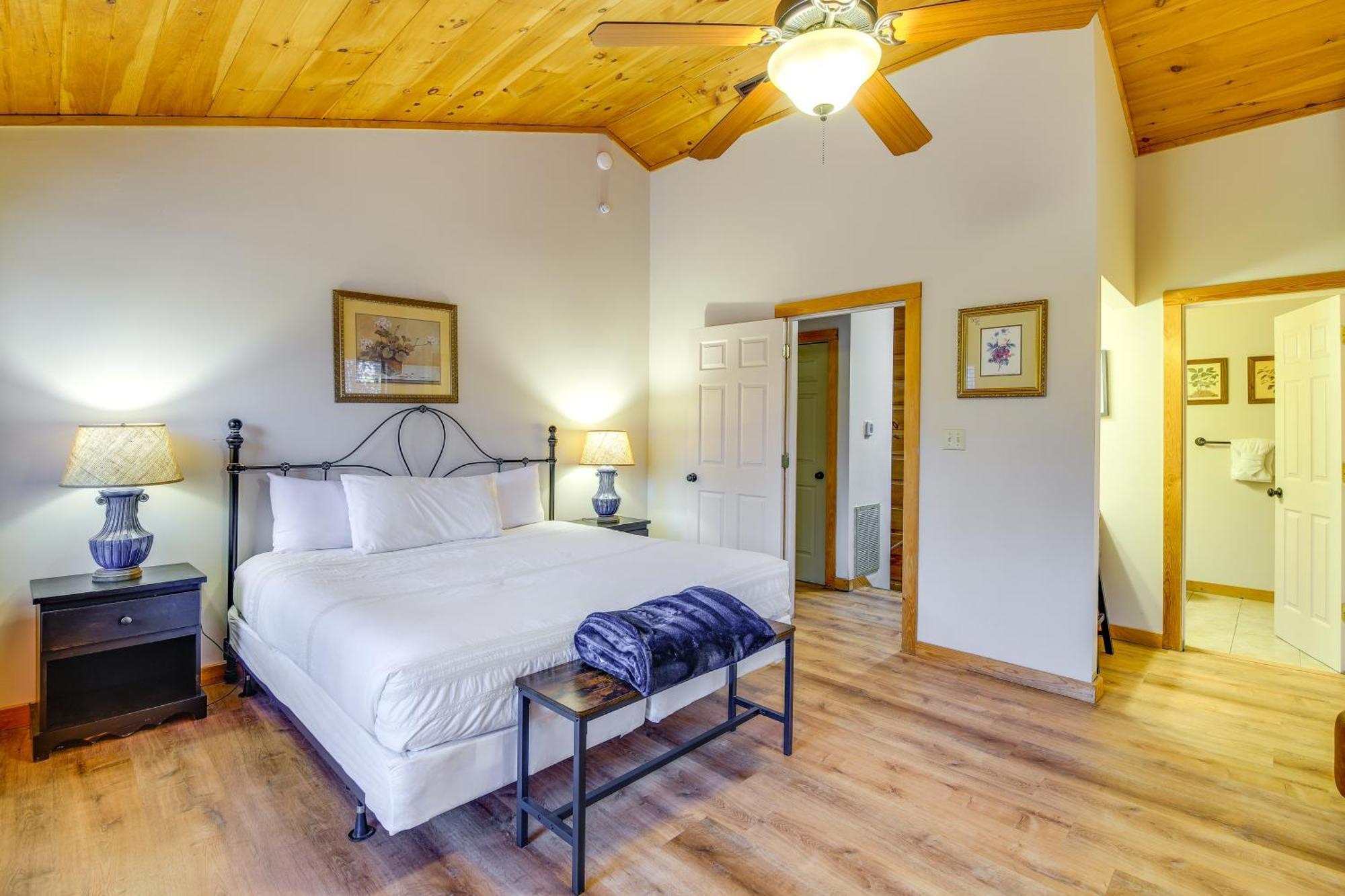 Villa Pet-Friendly Gatlinburg Retreat With Hot Tub! Exterior foto