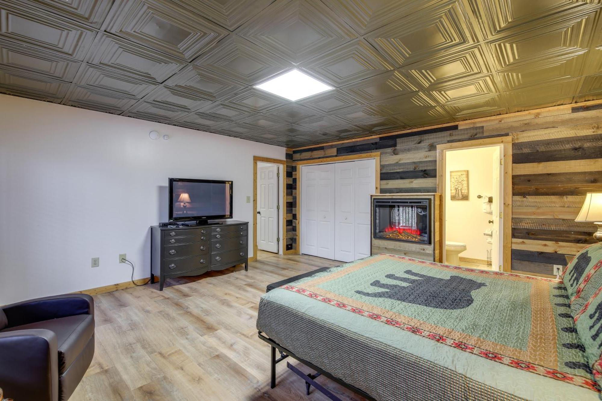 Villa Pet-Friendly Gatlinburg Retreat With Hot Tub! Exterior foto