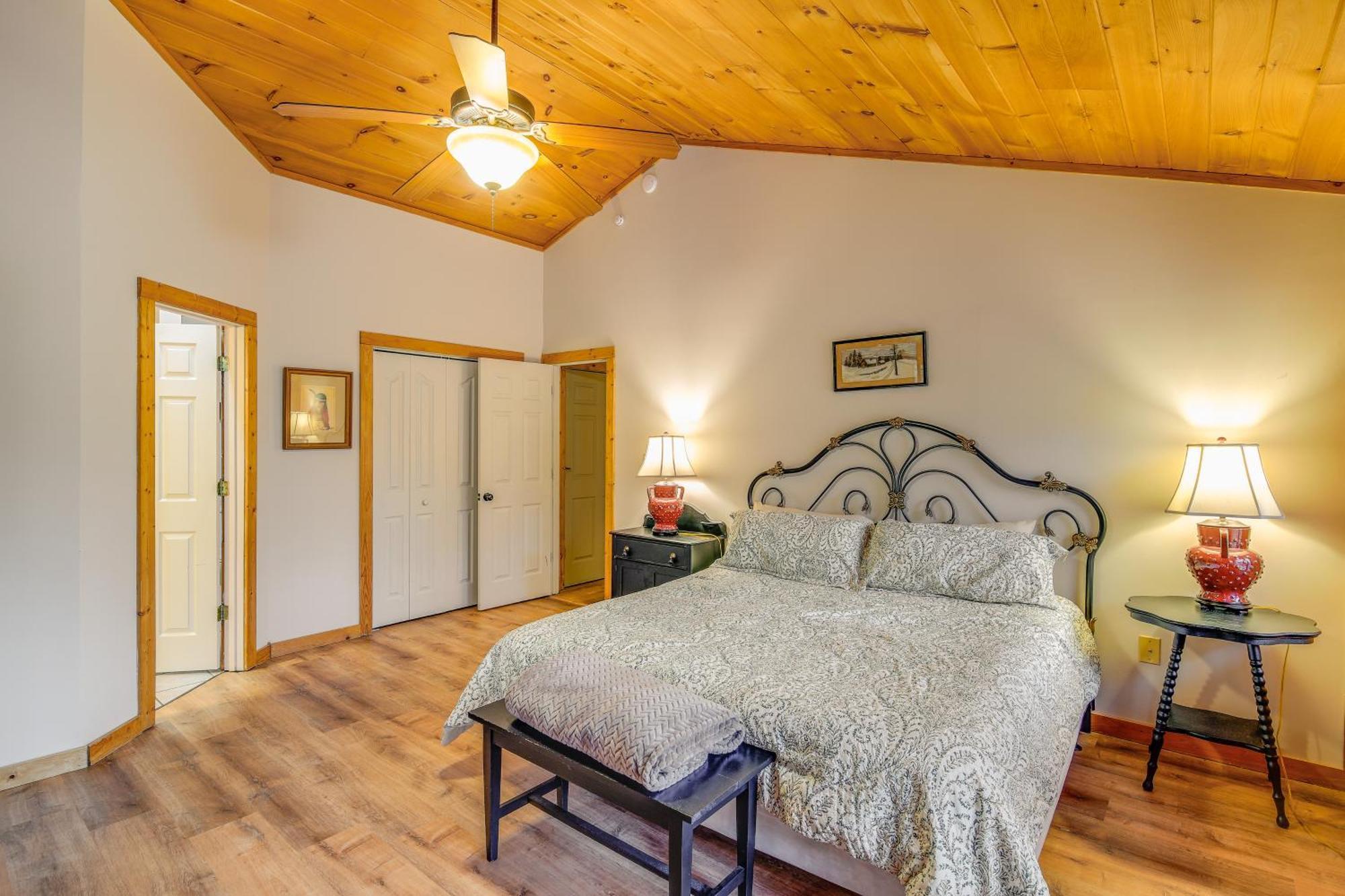 Villa Pet-Friendly Gatlinburg Retreat With Hot Tub! Exterior foto